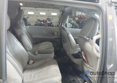 2011 Toyota Sienna Limited из США, поврежденный, VIN 5TDDK3DC1BS004172